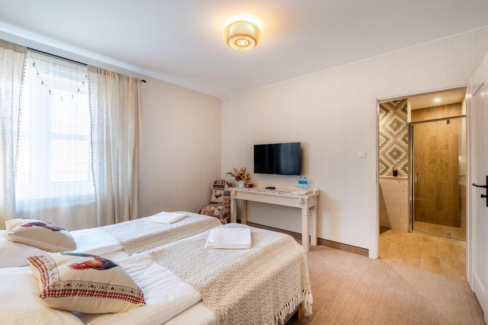 Villa Regent 蒂科钦 外观 照片